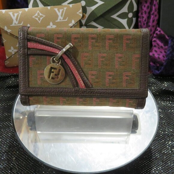 Fendi Monogram Logo Canvas & leather medium wallet Vintage piece 6X 4